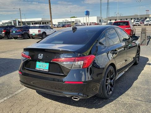 Used 2024 Honda Civic Sport image 3