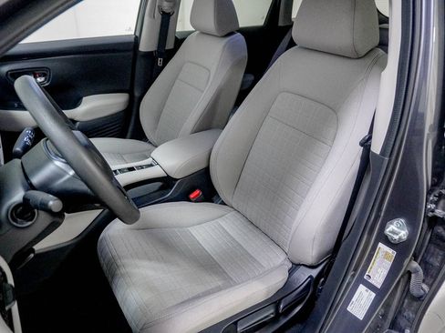Certified 2026 Honda HR-V LX image 18