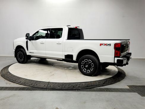 Used 2025 Ford F250 Platinum image 5