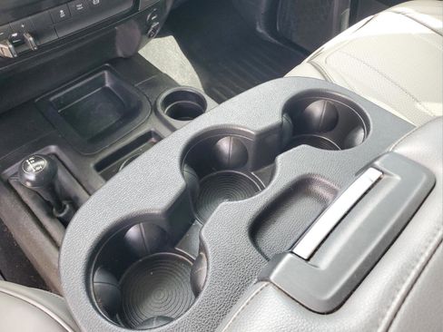 Used 2018 RAM 2500 Tradesman w/ Chrome Appearance Group image 26