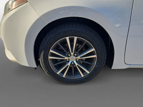 Used 2016 Toyota Corolla LE image 9