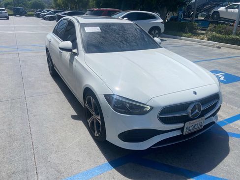 Used 2024 Mercedes-Benz C 300 Sedan image 3