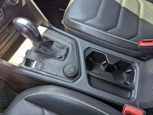 Used 2021 Volkswagen Tiguan SEL Premium R-Line AWD/4WD image 19