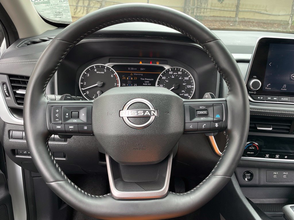 Used 2025 Nissan Rogue SV AWD/4WD image 15