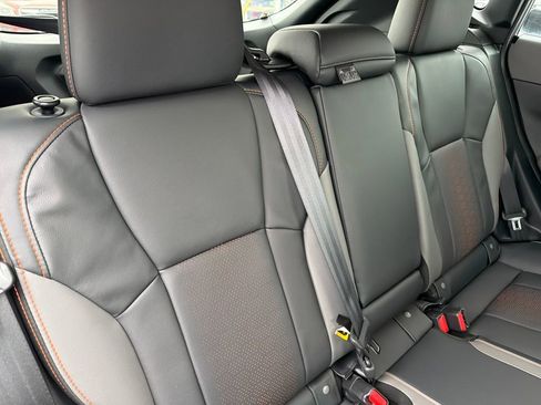 Certified 2025 Subaru Crosstrek 2.5i Limited image 33