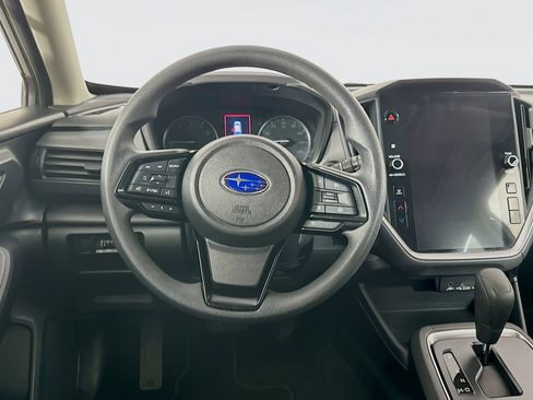 Used 2025 Subaru Crosstrek 2.0i Premium image 17