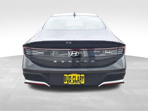 New 2026 Hyundai Sonata SE FWD image 4