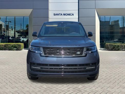 New 2026 Land Rover Range Rover SE image 8