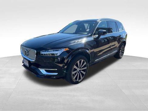Used 2024 Volvo XC90 B6 Plus AWD/4WD image 3