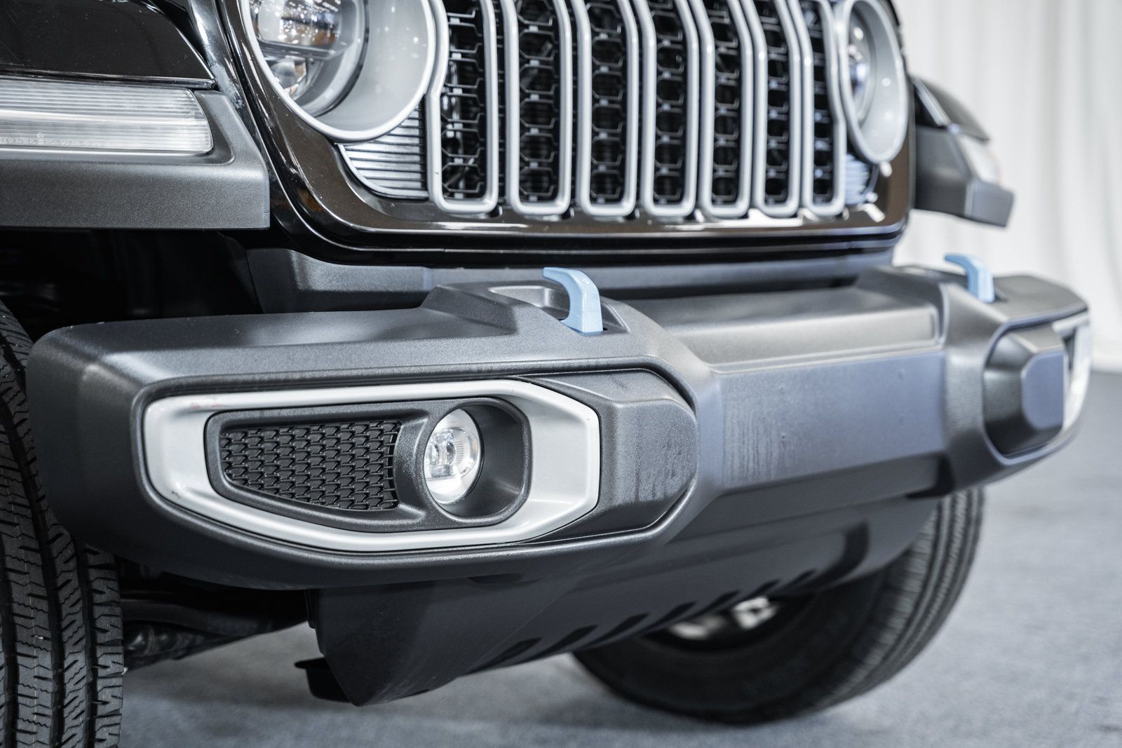 Used 2024 Jeep Wrangler Unlimited Sahara AWD/4WD image 15