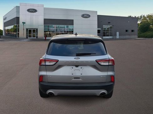 Used 2022 Ford Escape SE w/ Cold Weather Package image 10