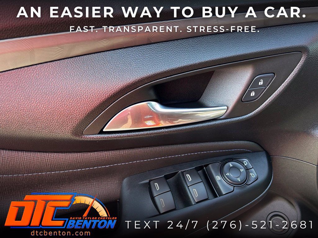 Used 2024 Buick Envista Sport Touring w/ Convenience II Package FWD image 9