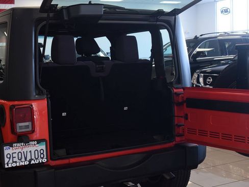 Used 2013 Jeep Wrangler Sport AWD/4WD image 14
