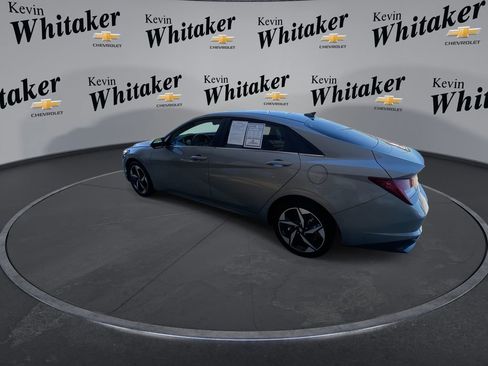 Used 2023 Hyundai Elantra Limited w/ Preferred Accessory Package image 6