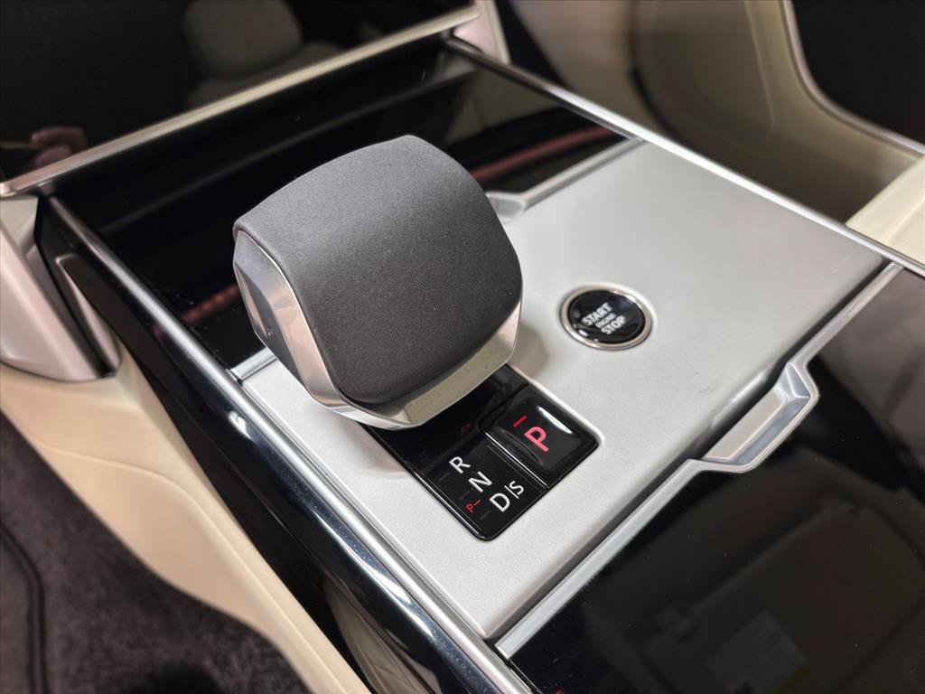 New 2026 Land Rover Range Rover SE AWD/4WD image 15
