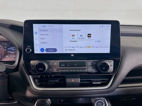 Used 2025 Toyota Grand Highlander AWD Hybrid image 23