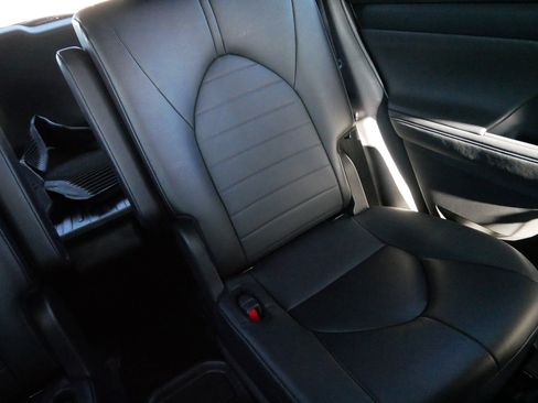 Certified 2024 Toyota Highlander XLE image 14