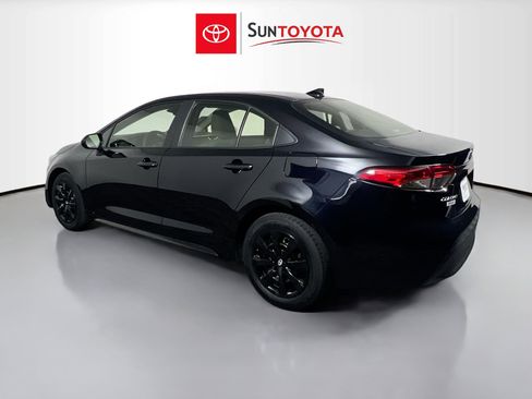 Used 2025 Toyota Corolla LE image 6