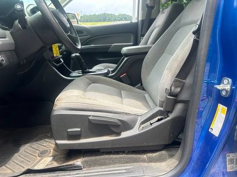 Used 2018 Chevrolet Colorado W/T w/ WT Convenience Package RWD image 11