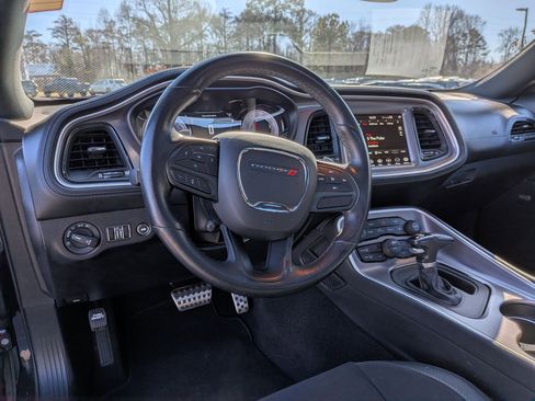 Used 2022 Dodge Challenger R/T w/ Plus Package image 13