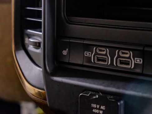 Used 2022 RAM 3500 Limited AWD/4WD image 32