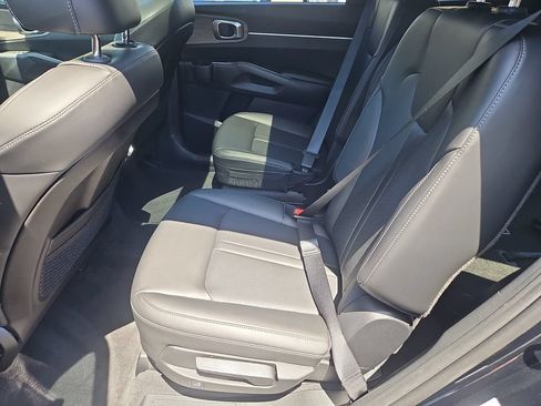 Certified 2023 Kia Sorento X-Line EX AWD/4WD image 33