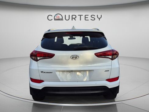 Used 2018 Hyundai Tucson SEL AWD/4WD image 4