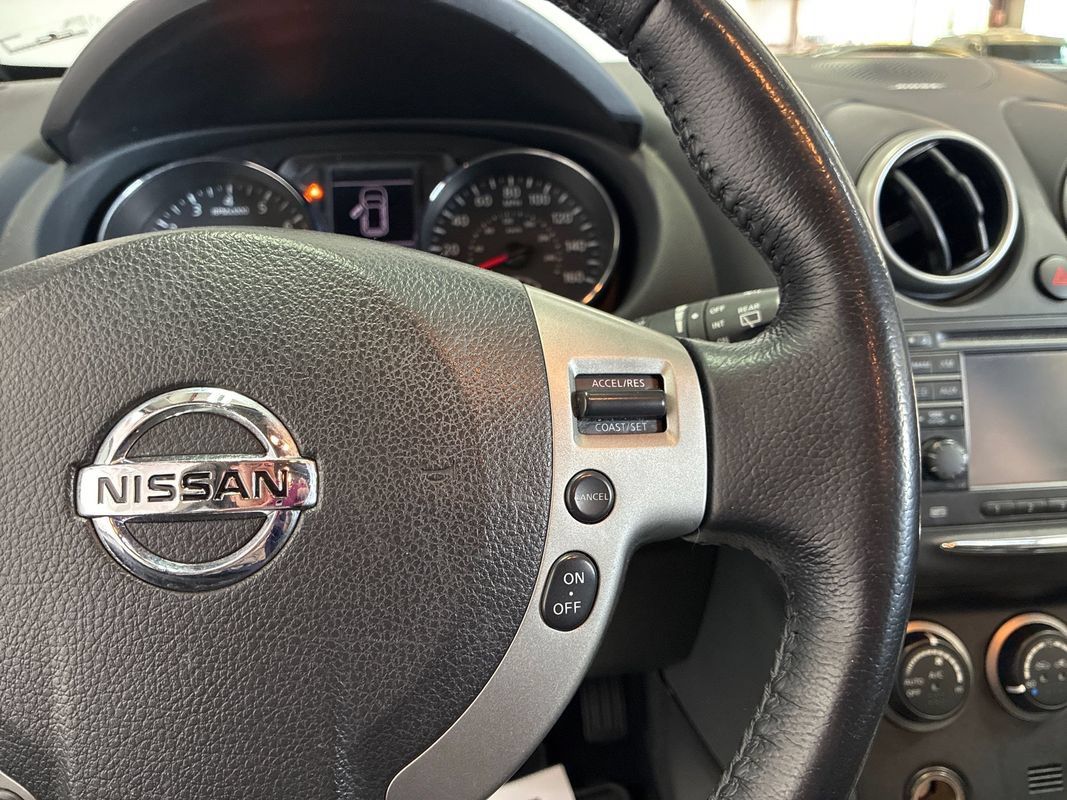 Used 2013 Nissan Rogue SL AWD/4WD image 13