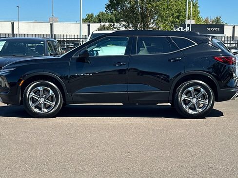 Used 2024 Chevrolet Blazer LT w/ Convenience Package FWD image 7