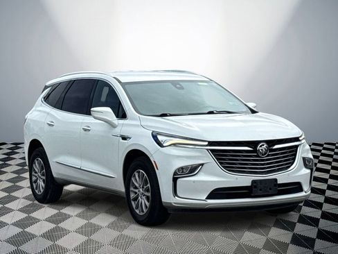 Used 2023 Buick Enclave Essence w/ Trailering Package, 5000 lbs. AWD/4WD image 4