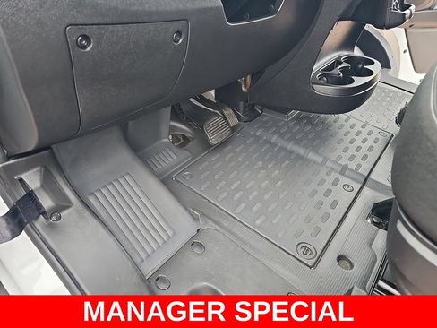 Used 2025 RAM ProMaster 2500 w/ U-Haul Equipment Group FWD image 13