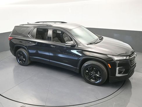 Used 2023 Chevrolet Traverse LT w/ Midnight/Sport Edition image 56