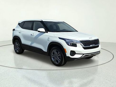 Certified 2023 Kia Seltos LX AWD/4WD image 8