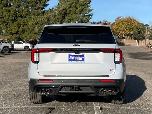 New 2026 Ford Explorer ST w/ Sun And Sound Package image 5