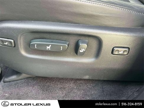 Used 2017 Lexus LX 570 4WD w/ Luxury Package image 24