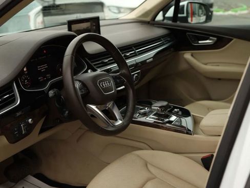 Used 2018 Audi Q7 3.0T Prestige w/ Prestige Package image 11