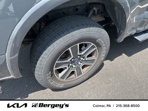 Used 2016 Ford F150 XLT w/ Equipment Group 302A Luxury AWD/4WD image 5