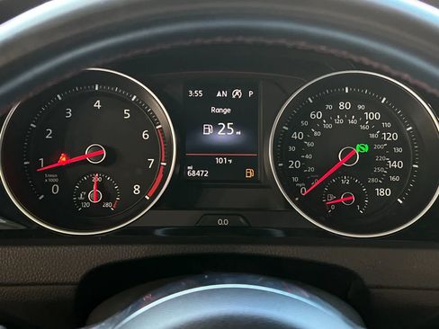 Used 2019 Volkswagen GTI SE FWD image 24