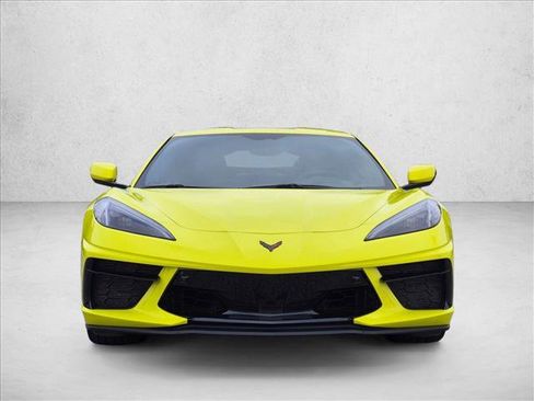 Used 2022 Chevrolet Corvette Stingray Preferred Cpe w/ Z51 Performance Package RWD image 2