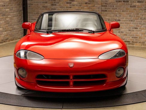 Used 1992 Dodge Viper RT/10 image 2