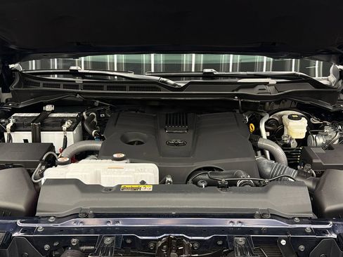 Used 2025 Toyota Tundra Platinum AWD/4WD image 20