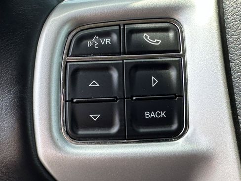 Used 2016 Chrysler Town & Country Touring w/ Driver Convenience Group FWD image 63