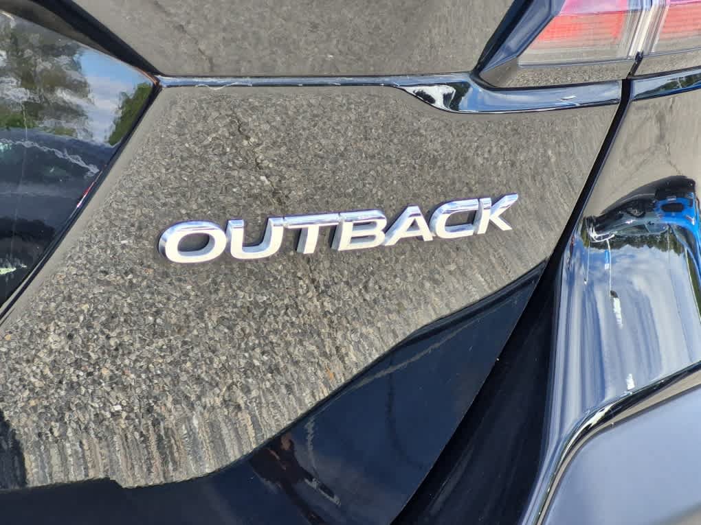Used 2025 Subaru Outback Limited AWD/4WD image 25