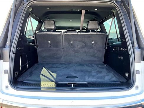 Used 2024 Jeep Wagoneer L Series II w/ Flexible Seating Group image 30