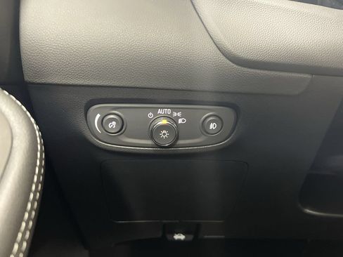 Used 2023 Buick Encore GX Select w/ Sport Touring Package AWD/4WD image 17