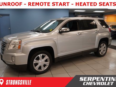 Used 2017 GMC Terrain SLE image 1