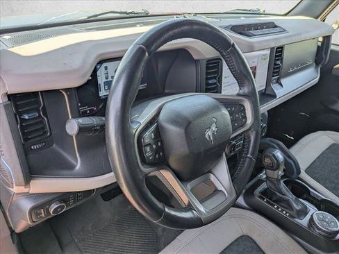 Used 2022 Ford Bronco Wildtrak AWD/4WD image 9