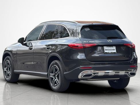 New 2027 Mercedes-Benz GLC 300 image 3
