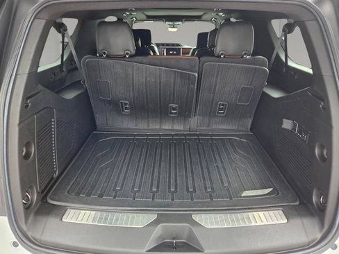 Certified 2023 GMC Yukon XL Denali Ultimate w/ LPO, Floor Liner Package AWD/4WD image 17
