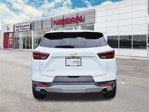 Used 2023 Chevrolet Blazer LT FWD image 5